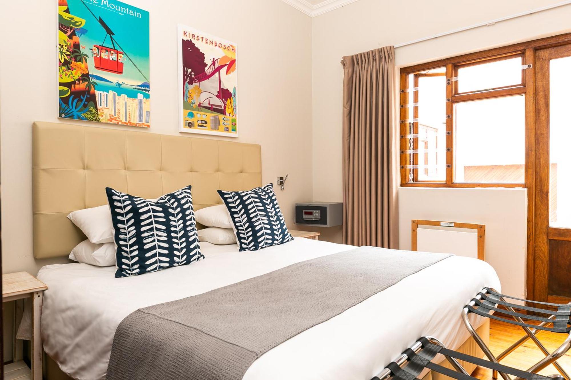 Camps Bay Village - Studios And Apartments เคปทาวน์ ภายนอก รูปภาพ