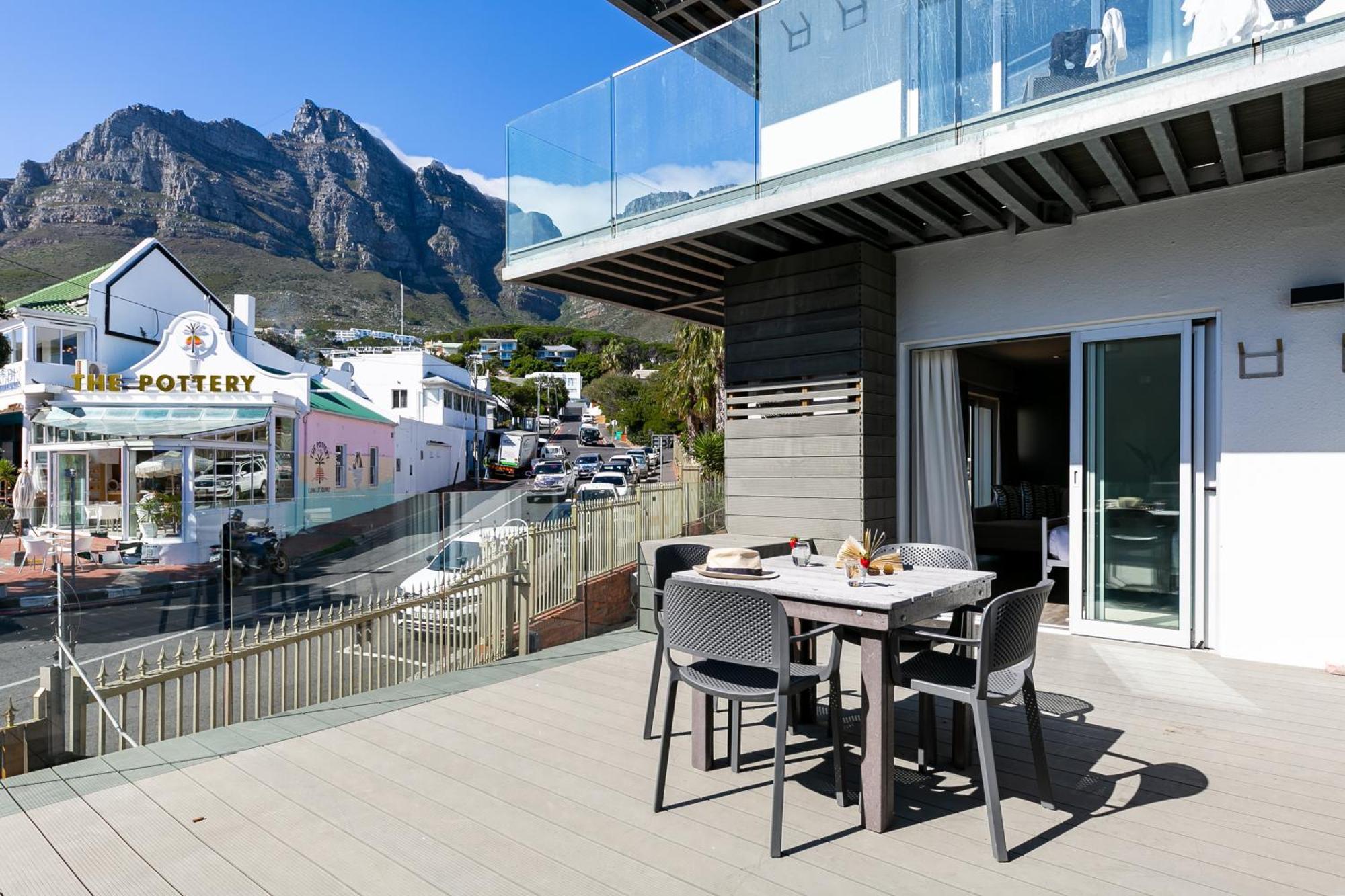 Camps Bay Village - Studios And Apartments เคปทาวน์ ภายนอก รูปภาพ