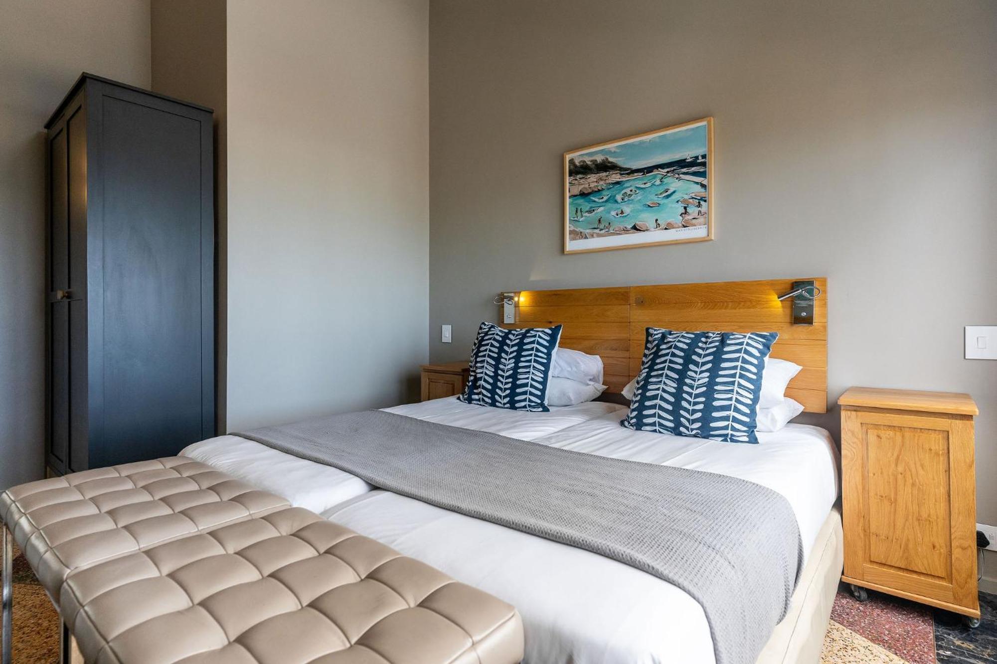 Camps Bay Village - Studios And Apartments เคปทาวน์ ห้อง รูปภาพ