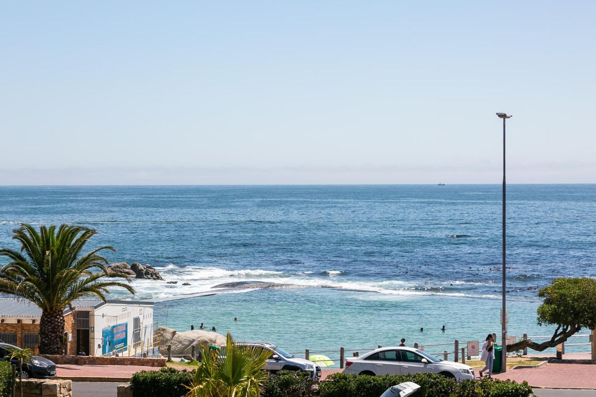 Camps Bay Village - Studios And Apartments เคปทาวน์ ห้อง รูปภาพ