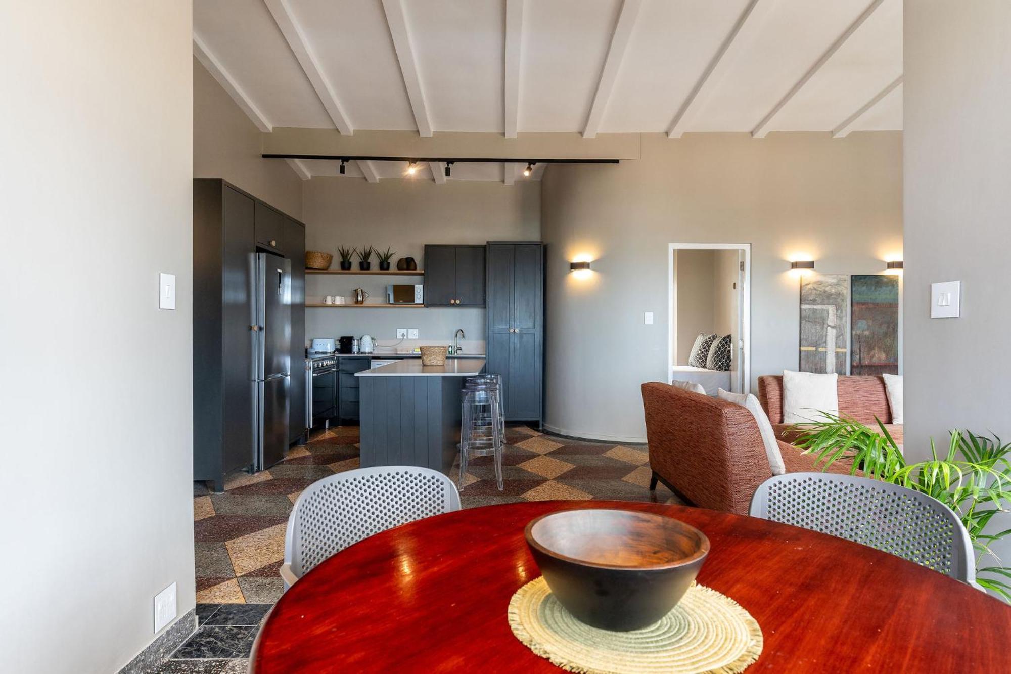 Camps Bay Village - Studios And Apartments เคปทาวน์ ห้อง รูปภาพ