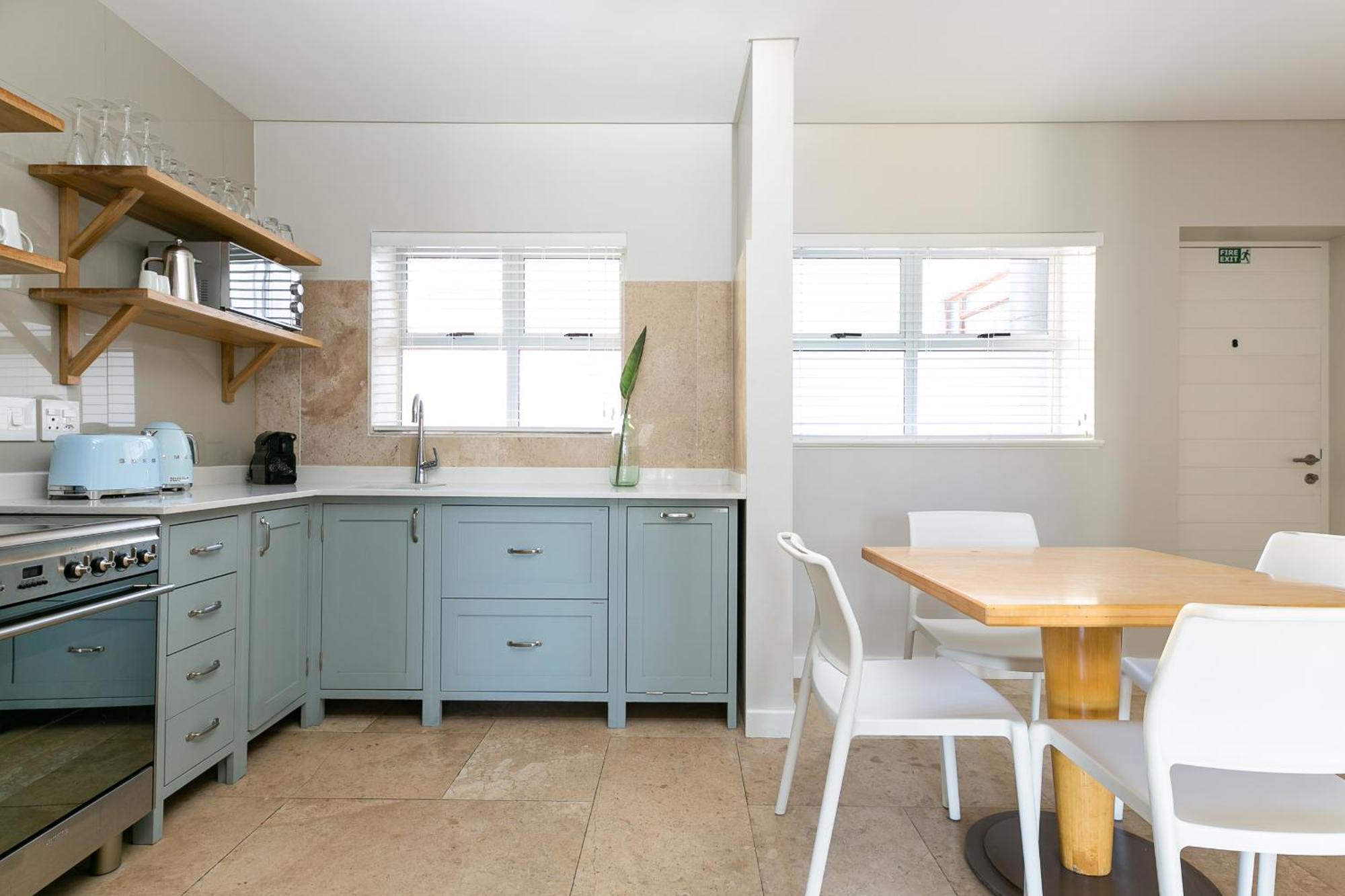 Camps Bay Village - Studios And Apartments เคปทาวน์ ห้อง รูปภาพ