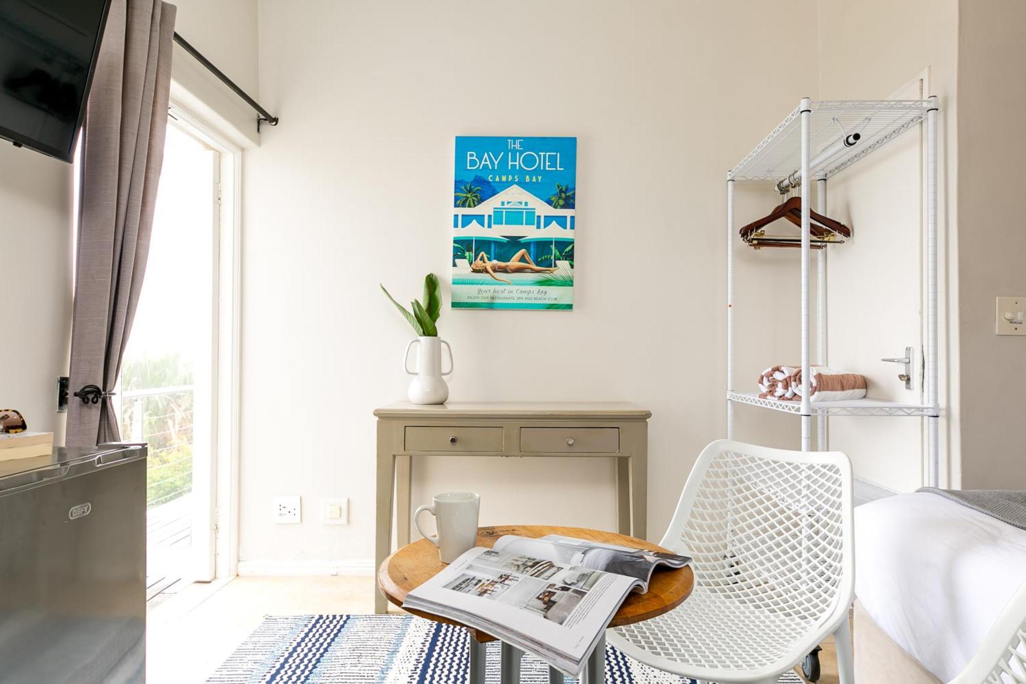 Camps Bay Village - Studios And Apartments เคปทาวน์ ภายนอก รูปภาพ